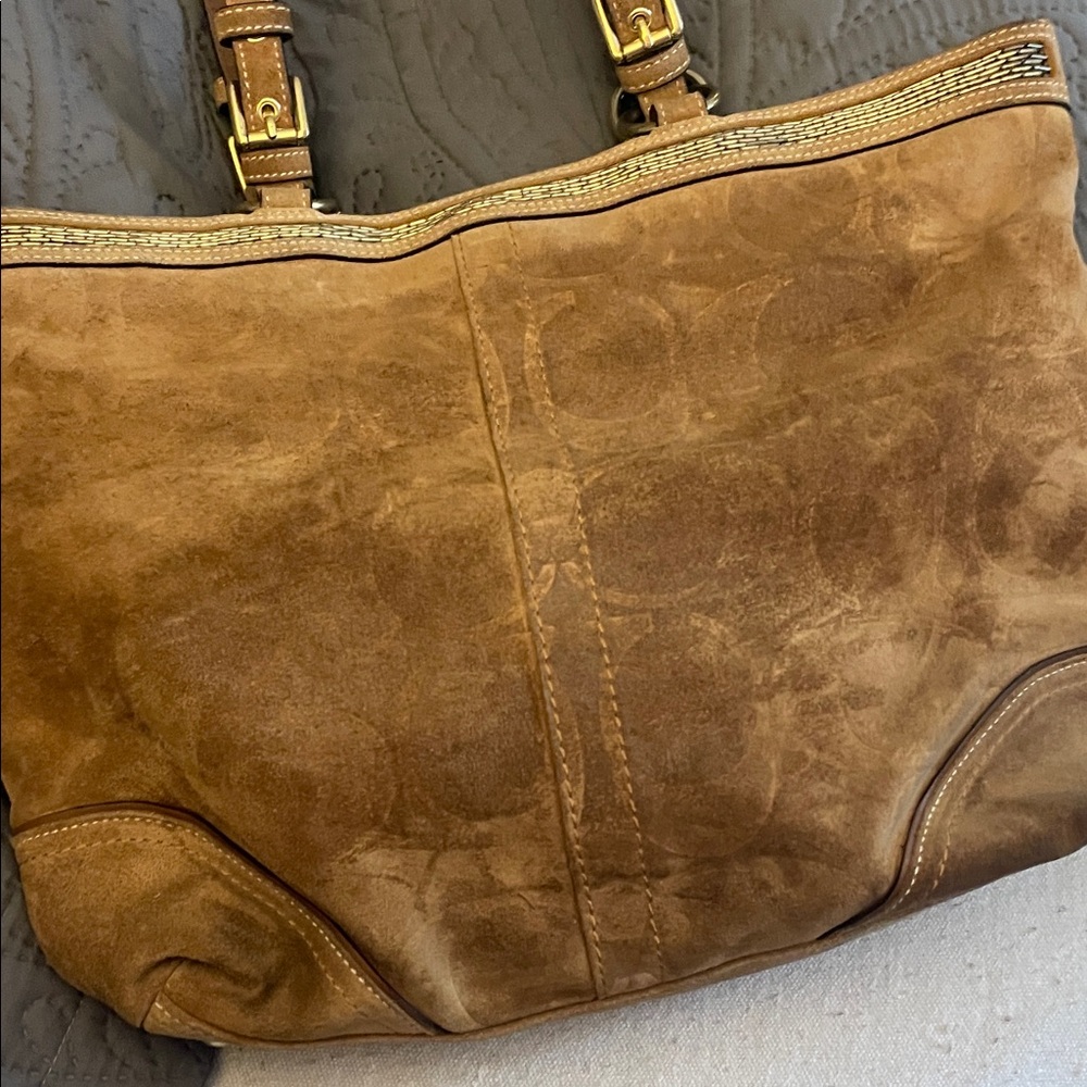 Coach Tan Suede Satchel with Gold Accents and Matching Wallet - Picture 5 of 12